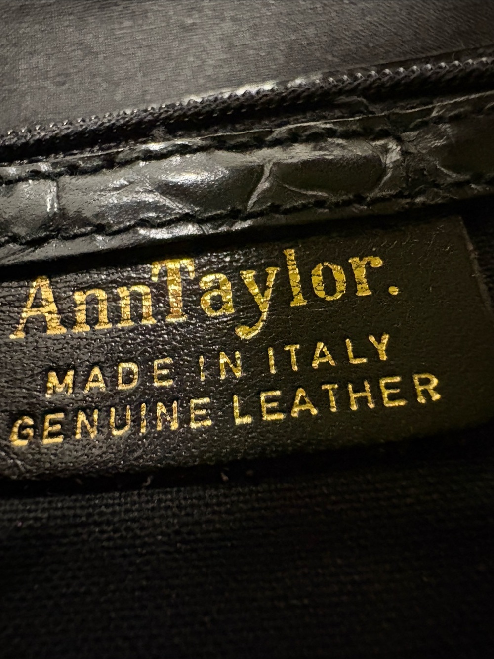 Ann Taylor Vintage Genuine Leather Croc-Embossed Flap Shoulder Bag - Picture 2 of 10